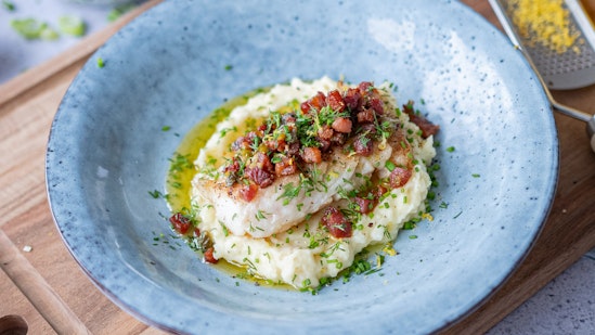 Torskerygg med Potet- og Sellerimos og Baconsmør